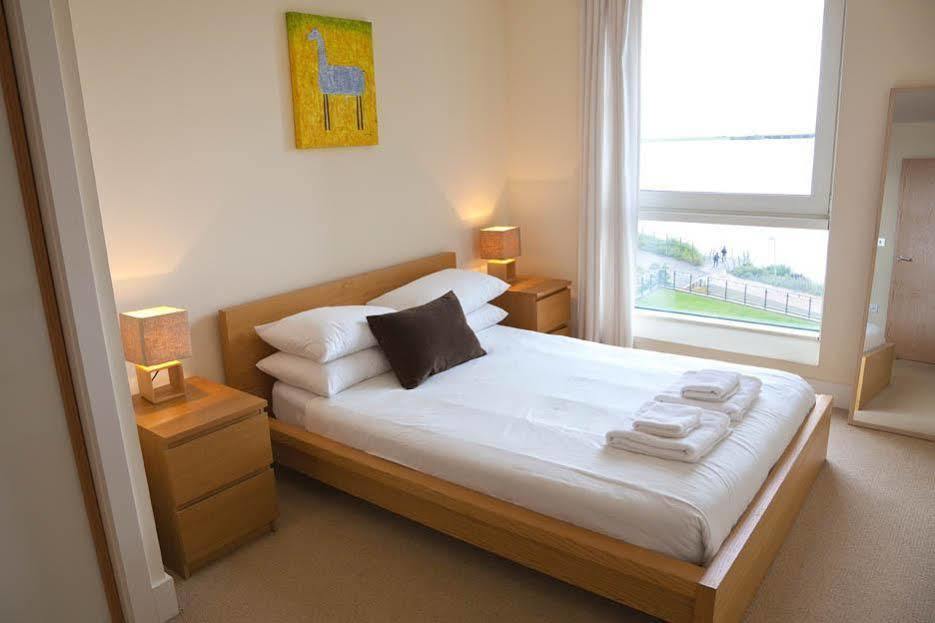 Bayview Apartments Sports Village Cardiff Free Parking & Free Wi Fi Exterior foto
